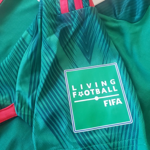 Mexico Jersey with world cup logos - Picture 3 of 5